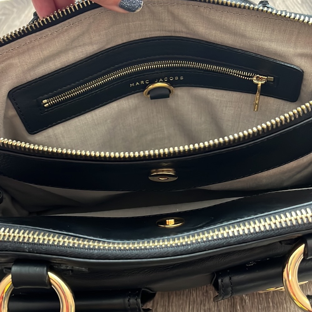 Marc Jacobs black handbag - Picture 10 of 16